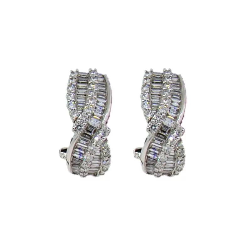 18KT W/G Baguette & Round Cut Diamond Earrings