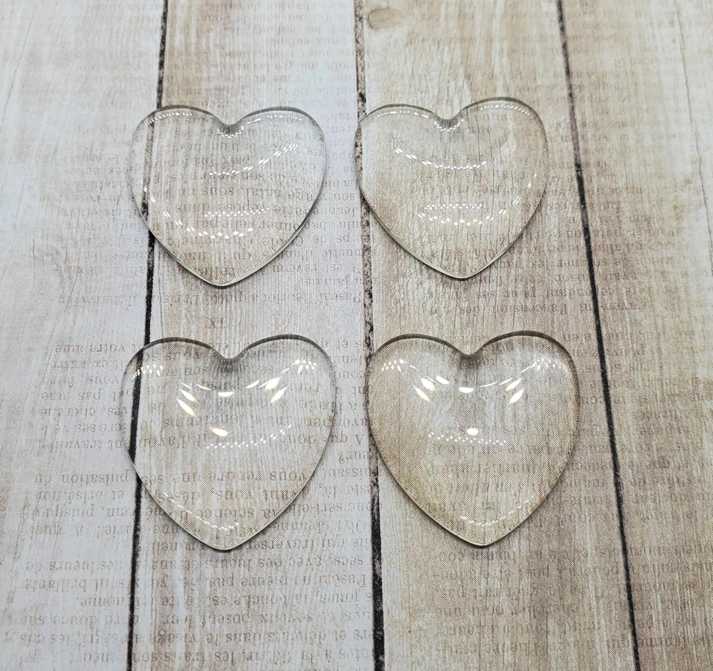 25mm Heart Shaped Glass Cabochons (4) - L1090