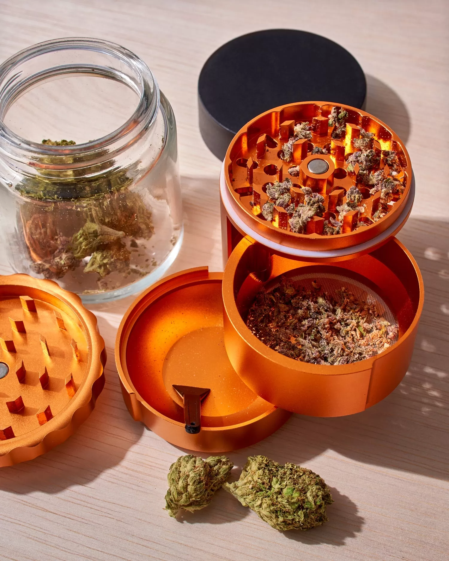 Blazin' Orange Swing Tray Grinder