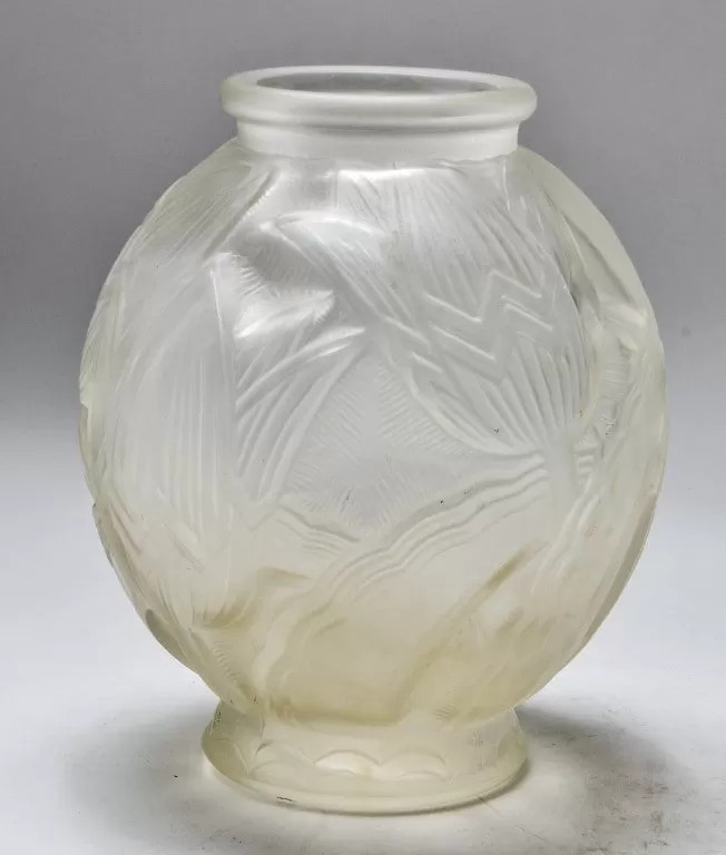 Lalique Art Deco Frosted Art Glass Vase