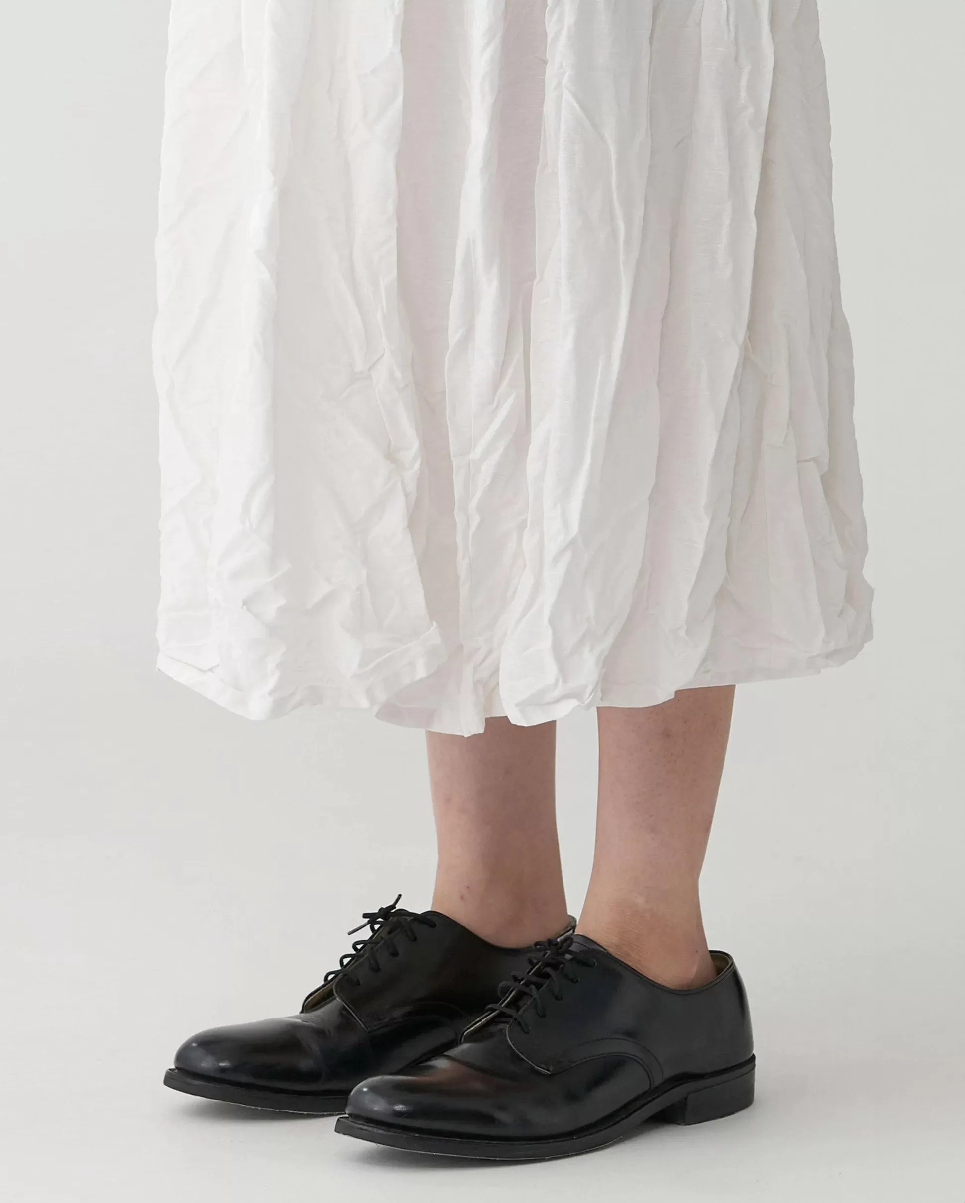 LONG TUCKED SKIRT / IVORY