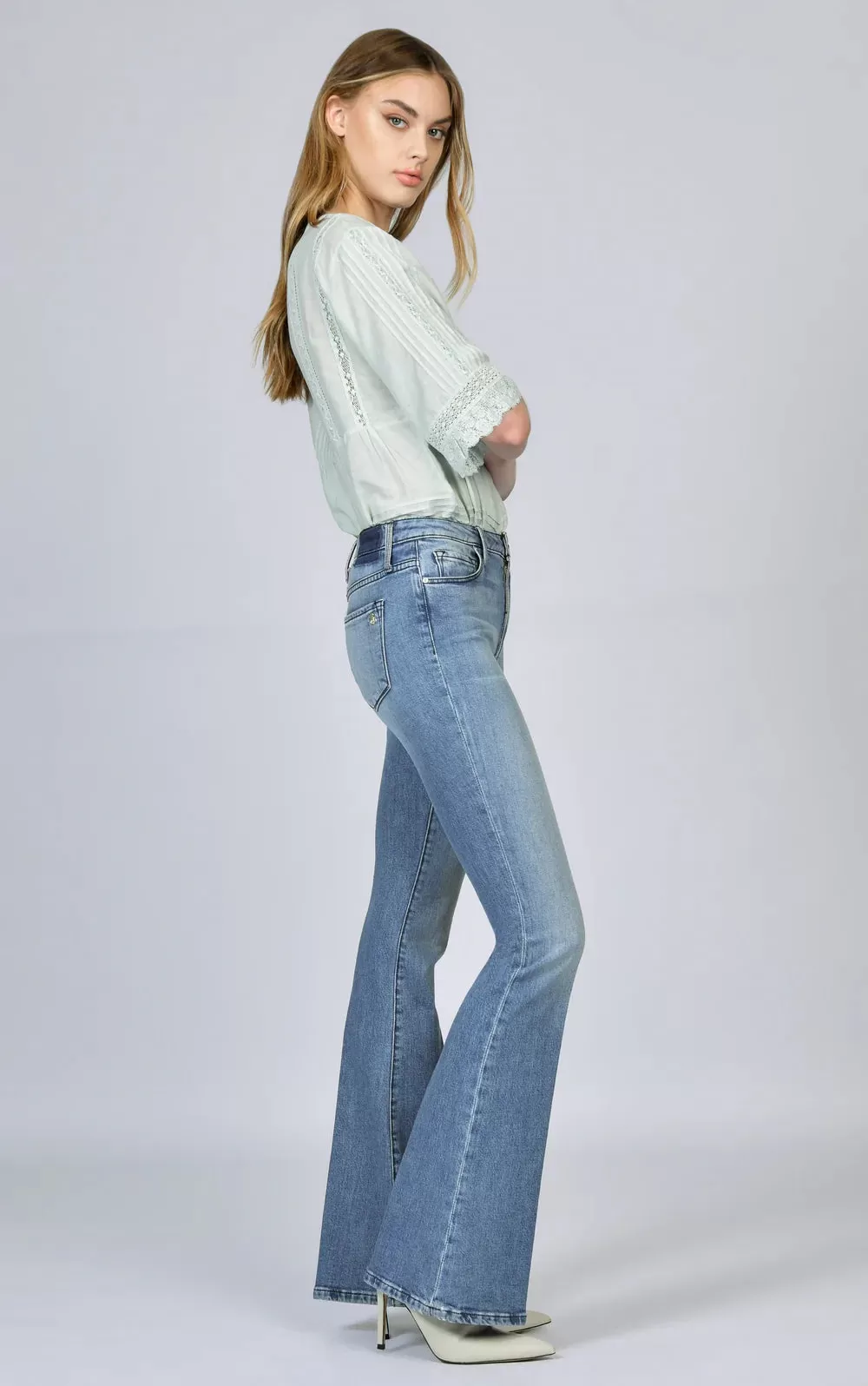 Mia Skinny Flare