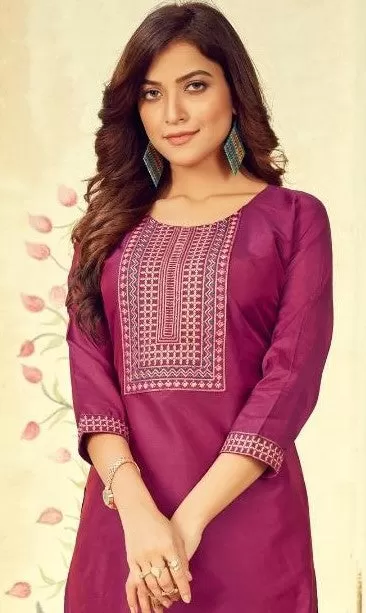 Noticeable Dark Pink 3/4th Sleeve Cotton Tapeta Kurti