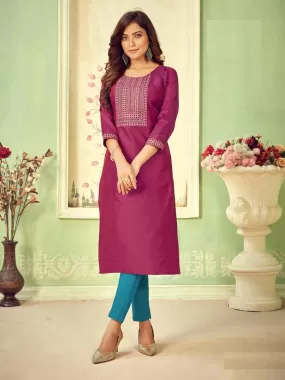 Noticeable Dark Pink 3/4th Sleeve Cotton Tapeta Kurti