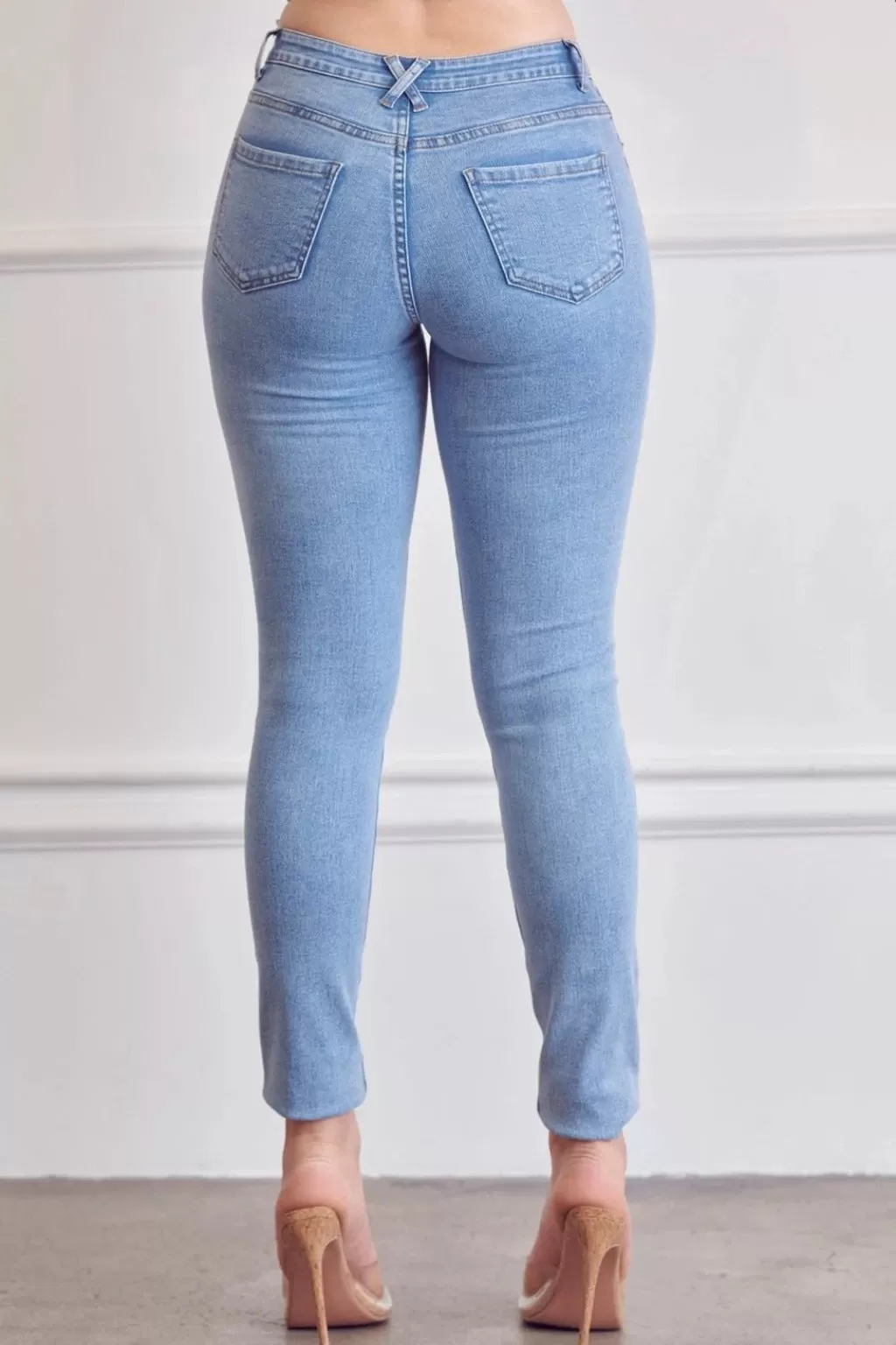 Rhinestone Curvy Stretch Skinny Jeans - Light Blue Wash