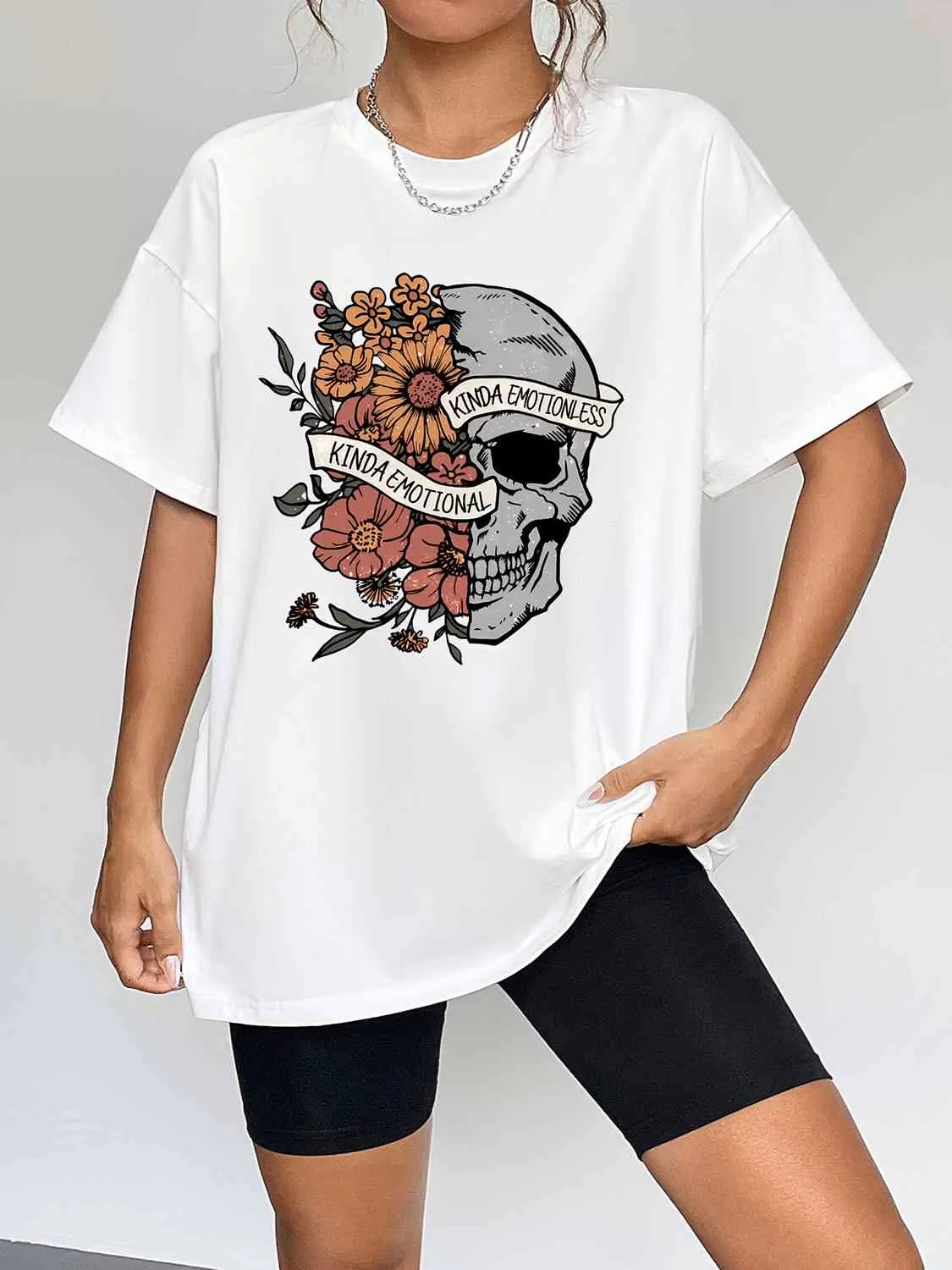 Round Neck Short Sleeve Graphic T-Shirt