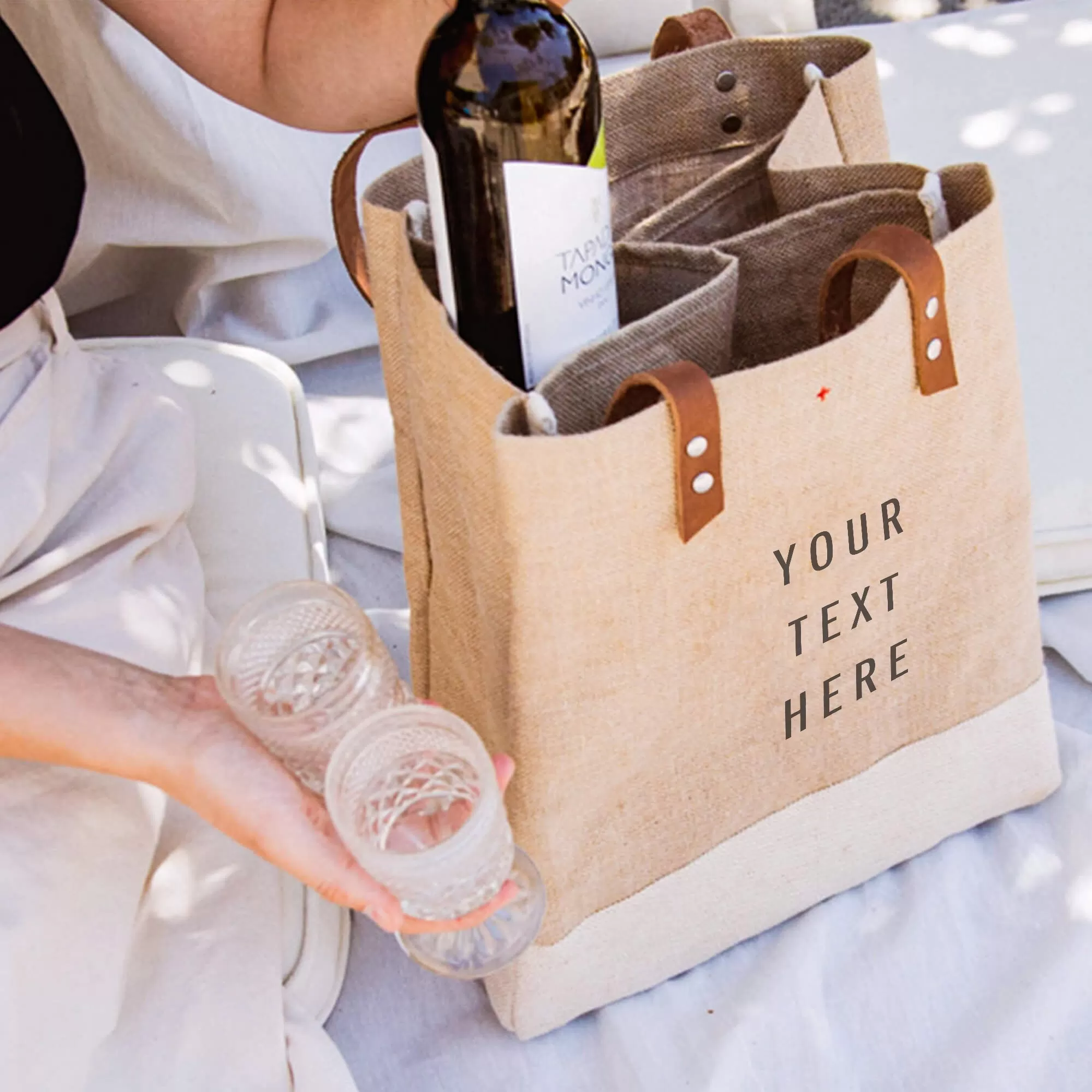 Wine Tote in Natural - Early Access